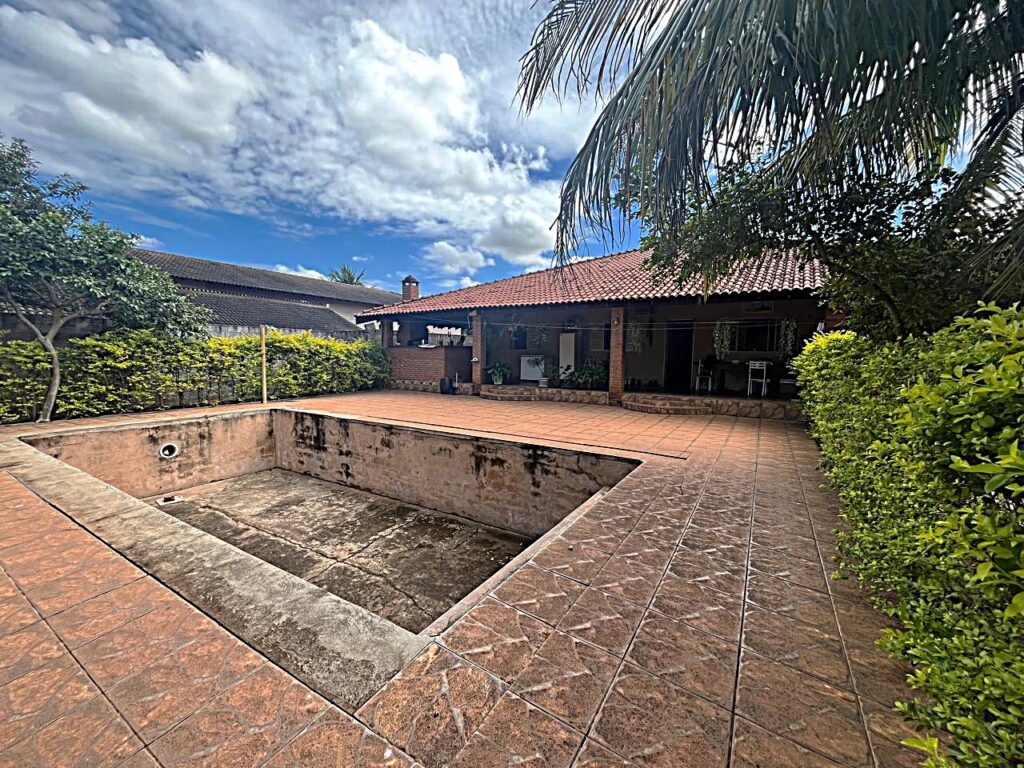 Vende-se chácara no Vista Alegre II ( Vila Azul ) $ 650.000,00