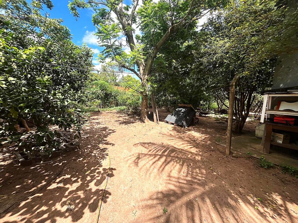 Vende-se chácara no Vista Alegre II ( Vila Azul ) $ 650.000,00