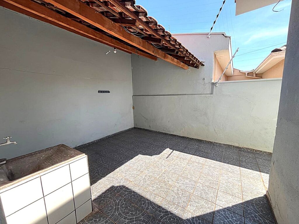 Aluga-se casa comercial Vila Santa Cruz $ 3.900,00