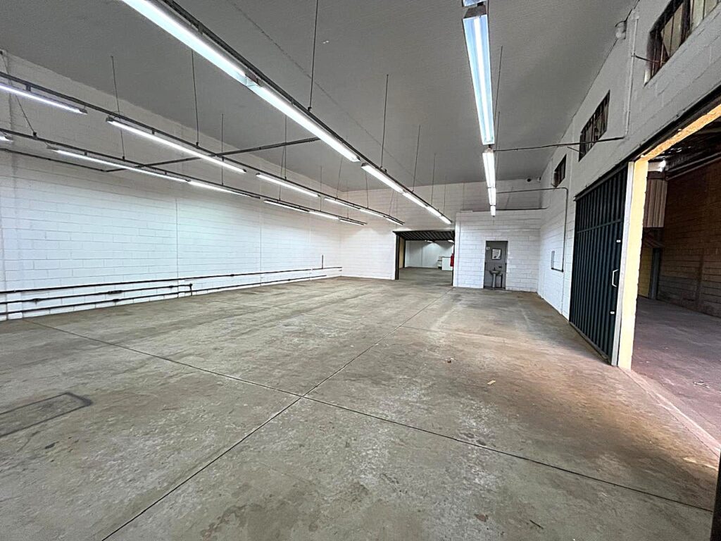 Aluga-se Salão 500m² Distrito Industrial 2 Vendas $ 10.000,00
