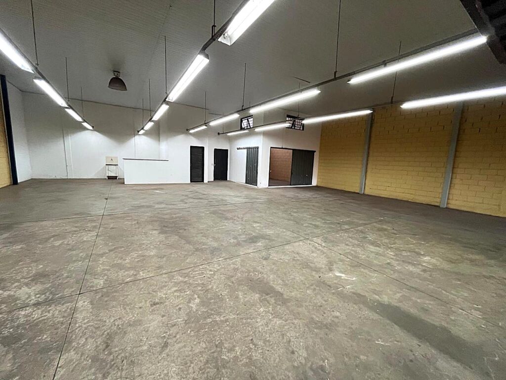 Aluga-se Salão 500m² Distrito Industrial 2 Vendas $ 10.000,00
