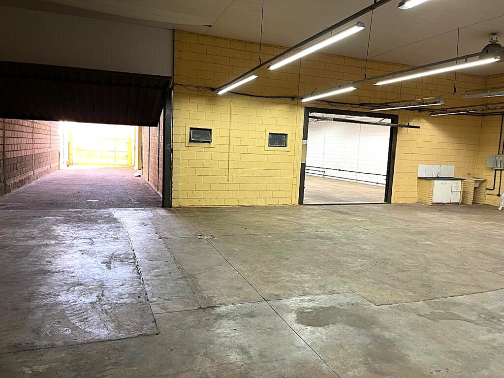 Aluga-se Salão 500m² Distrito Industrial 2 Vendas $ 10.000,00