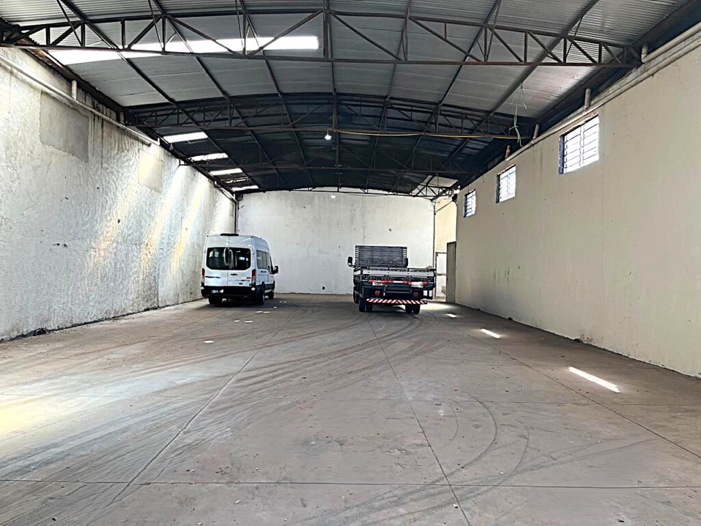Aluga-se salão comercial na zona norte 440m² $ 8.000,00