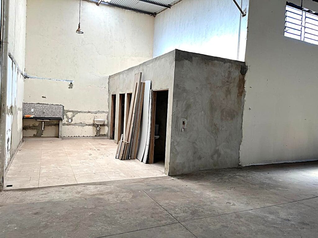 Aluga-se salão comercial na zona norte 440m² $ 8.000,00
