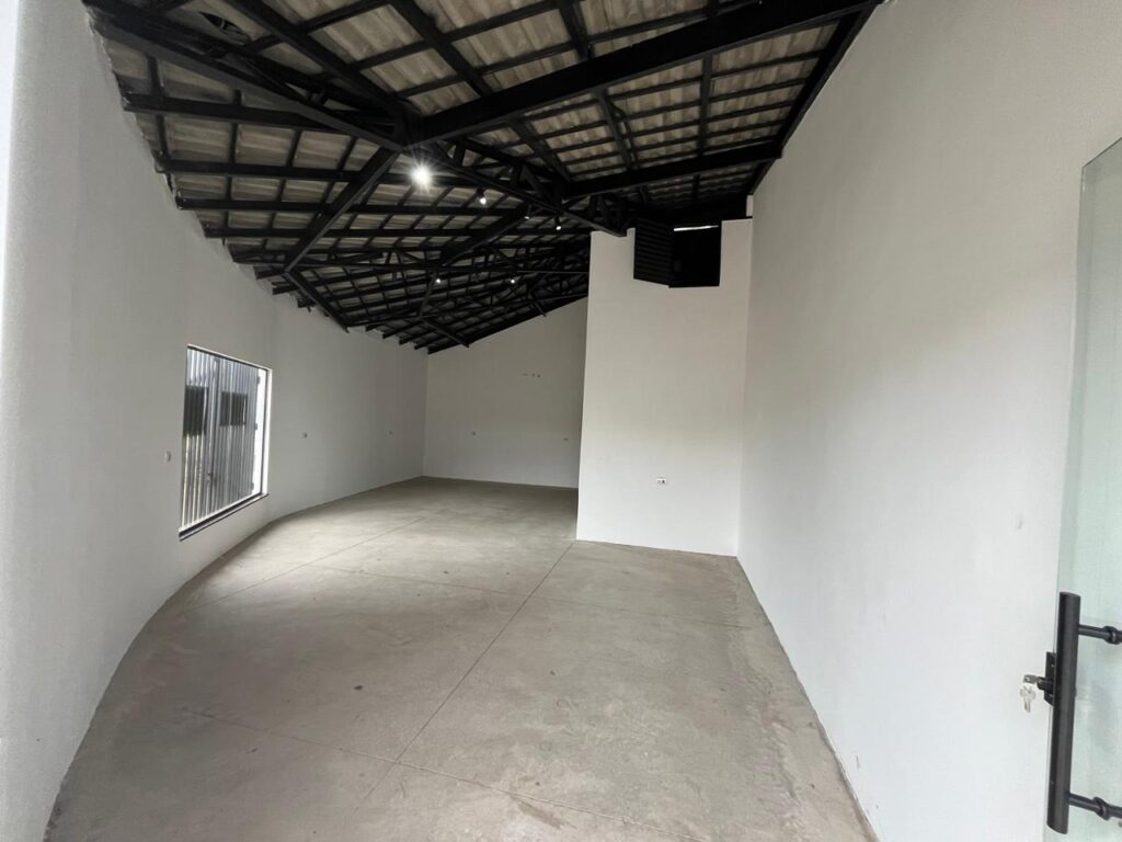 Aluga-se Sala comercial nova em Bady Bassit $ 2.500,00