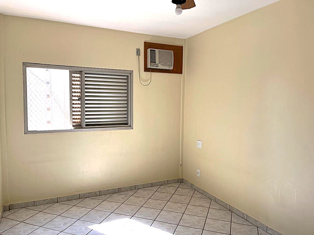Vende-se ótimo apto 02 dormitórios na Redentora $ 275.000,00