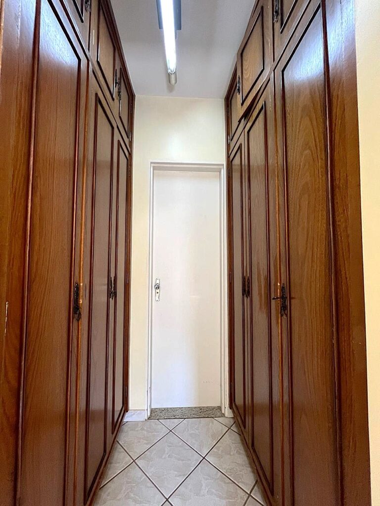 Vende-se ótimo apto 02 dormitórios na Redentora $ 275.000,00