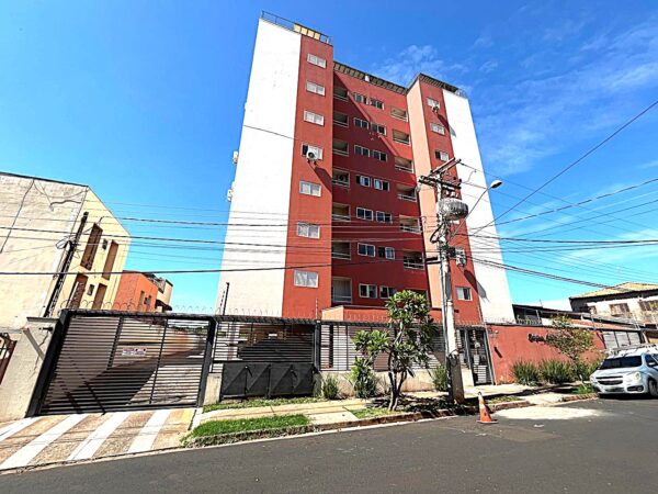 Aluga-se excelente apto de 2 dormitórios 1 suíte e elevador no Jd. Vetorasso