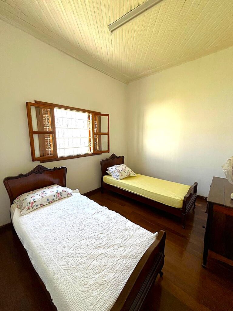 Vende-se casa comercial c/ 594m² de terreno próximo a Santa Casa $ 700.000,00