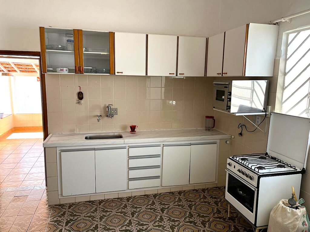 Vende-se casa comercial c/ 594m² de terreno próximo a Santa Casa $ 700.000,00