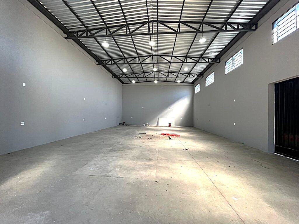 Vende-se salão comercial novo alugado $ 1.450.000,00
