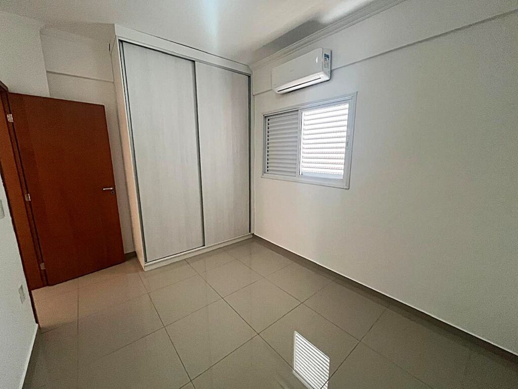Aluga-se excelente apto de 2 dormitórios 1 suíte e elevador no Jd. Vetorasso