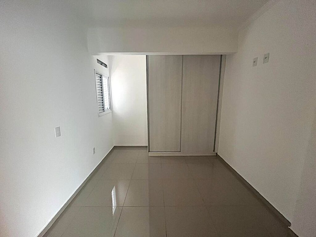 Aluga-se excelente apto de 2 dormitórios 1 suíte e elevador no Jd. Vetorasso