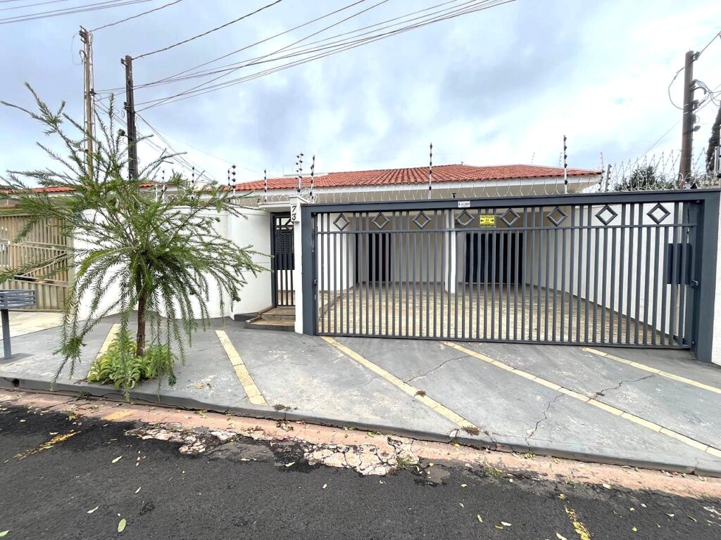 Aluga-se excelente casa no Quinta das Paineiras $ 4.500,00