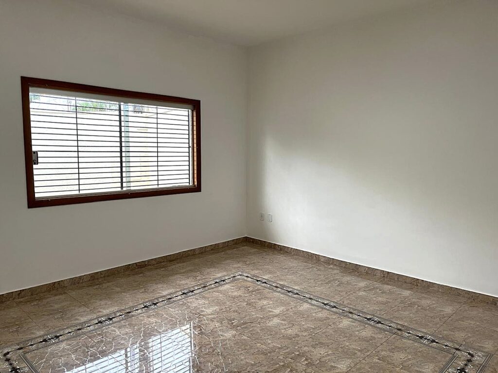 Aluga-se excelente casa no Quinta das Paineiras $ 4.500,00