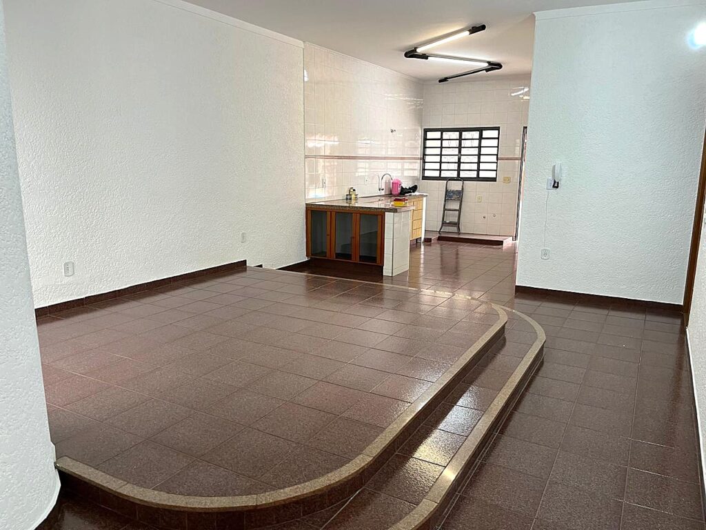 Aluga-se excelente casa no Quinta das Paineiras $ 4.500,00
