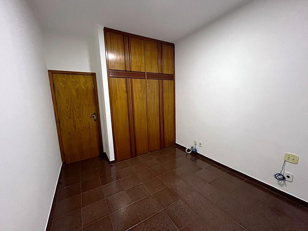 Aluga-se excelente casa no Quinta das Paineiras $ 4.500,00