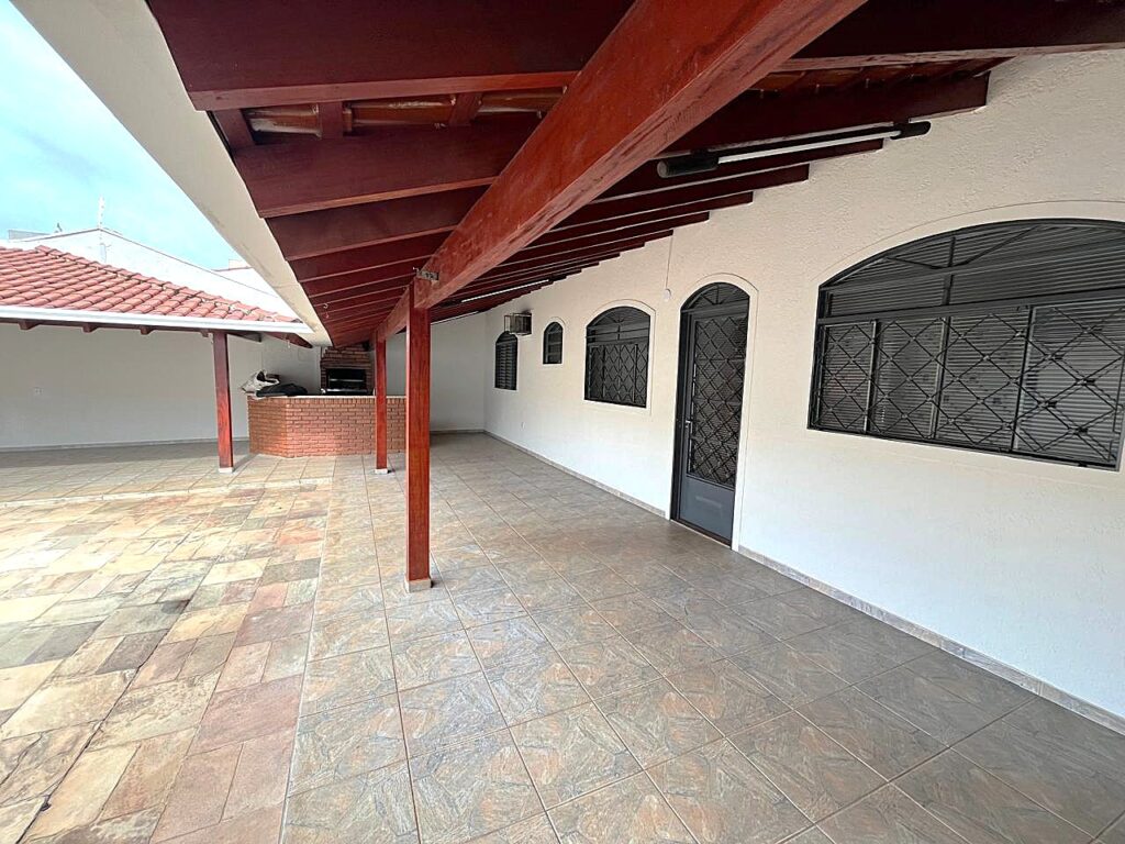 Aluga-se excelente casa no Quinta das Paineiras $ 4.500,00