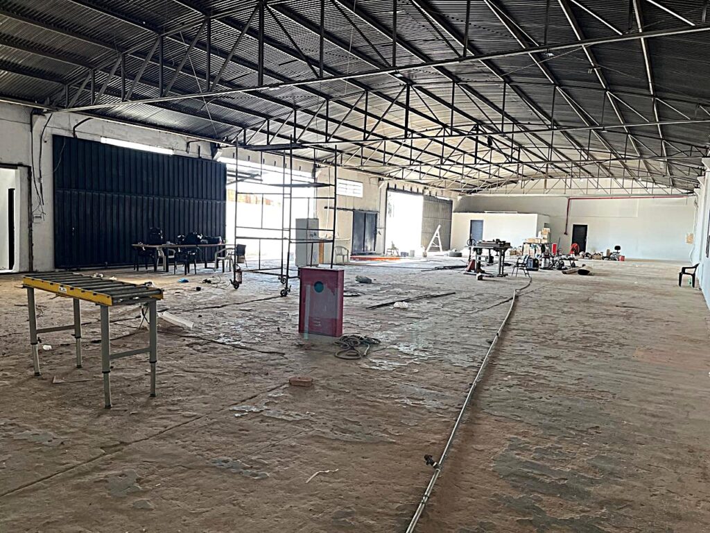 Aluga-se salão 720m² distrito industrial Waldemar O. Verdi $ 13.000,00
