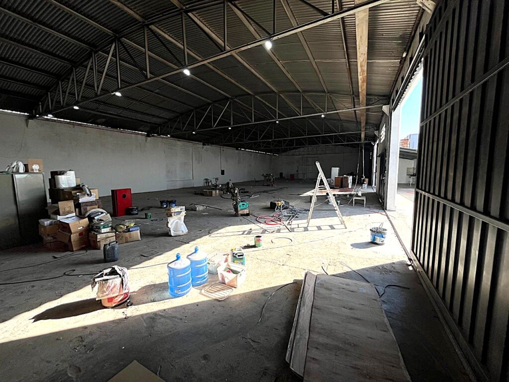Aluga-se salão 720m² distrito industrial Waldemar O. Verdi $ 13.000,00