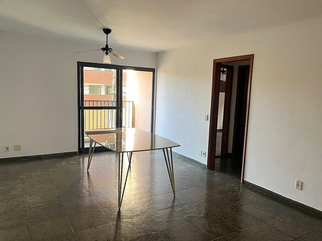 Vende-se apto no bairro São Manoel ao lado do Hospital de Base $ 275.000,00