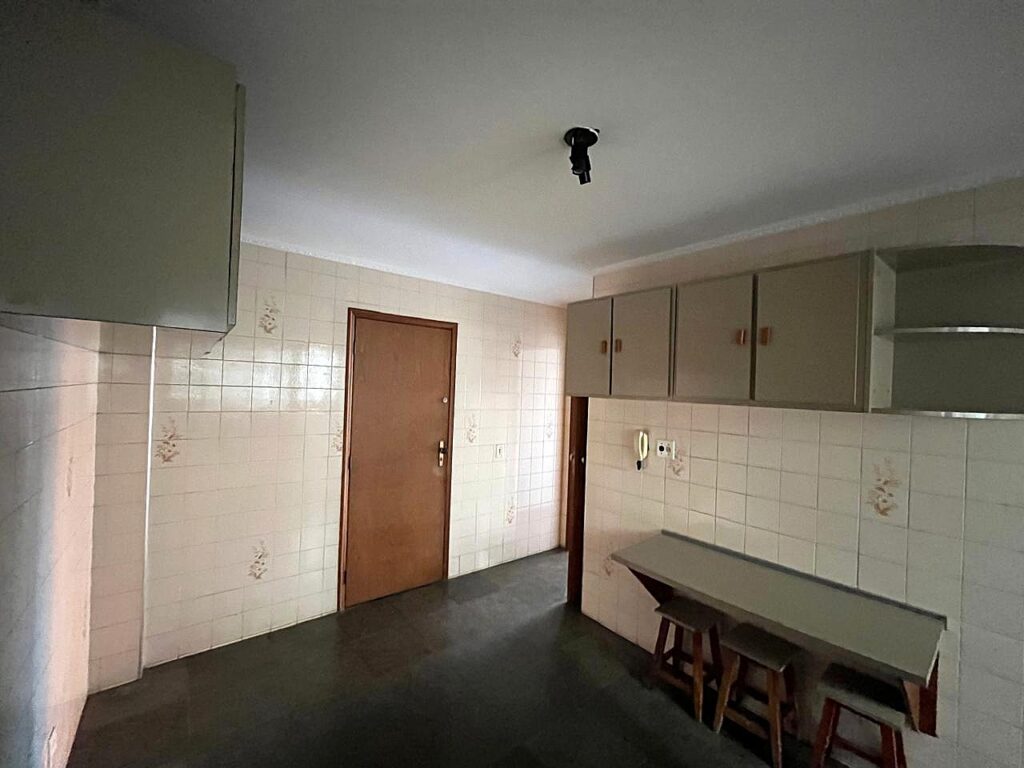Vende-se apto no bairro São Manoel ao lado do Hospital de Base $ 275.000,00